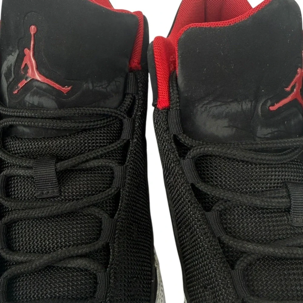Jordan Max Aura 2 Mens Basketball Shoes White Black Red Size 10.5 CK6636-100
